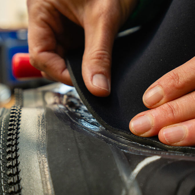 Trockentauchanzug Reissverschluss reparieren
